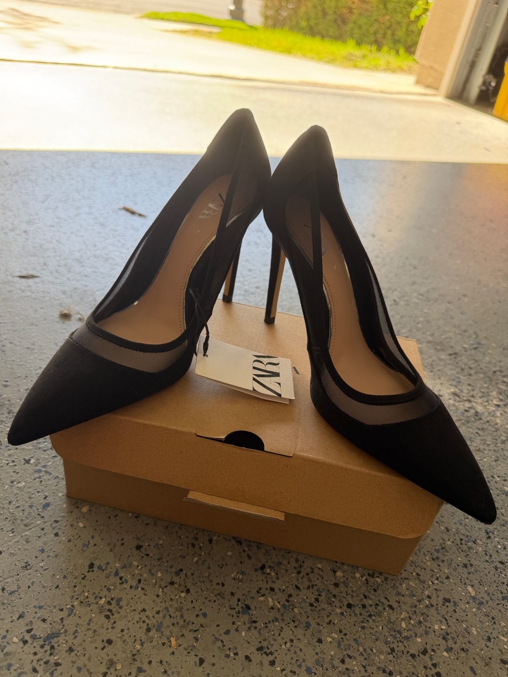 NWT Zara Black Mesh Pointed Toe Stiletto Pumps Heels Size 6.5